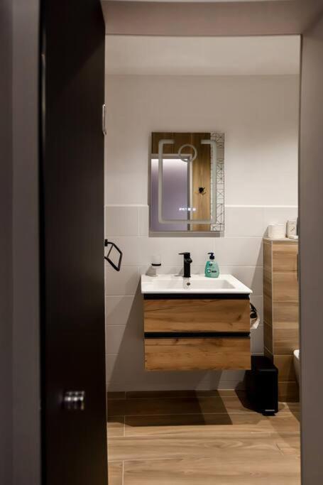 Very Spacious & Modern 3Bed Near Airport & Centre Sofia Zewnętrze zdjęcie